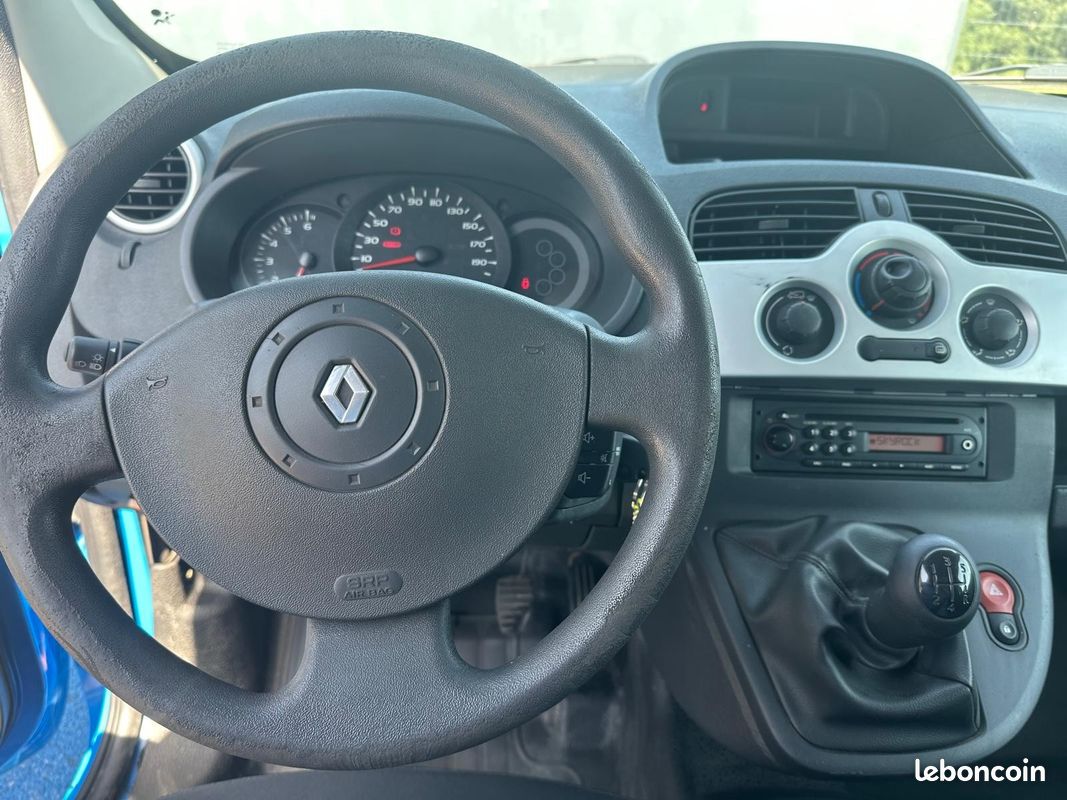 Renault Kangoo Break /Express / RENAULT KANGOO EXPRESS - L1 1.5 DCI 70 ECO2 GENERIQUE (image 23)