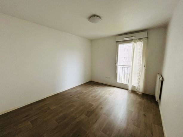 Appartement a louer  - 2 pièce(s) - 61 m2 - Surfyn