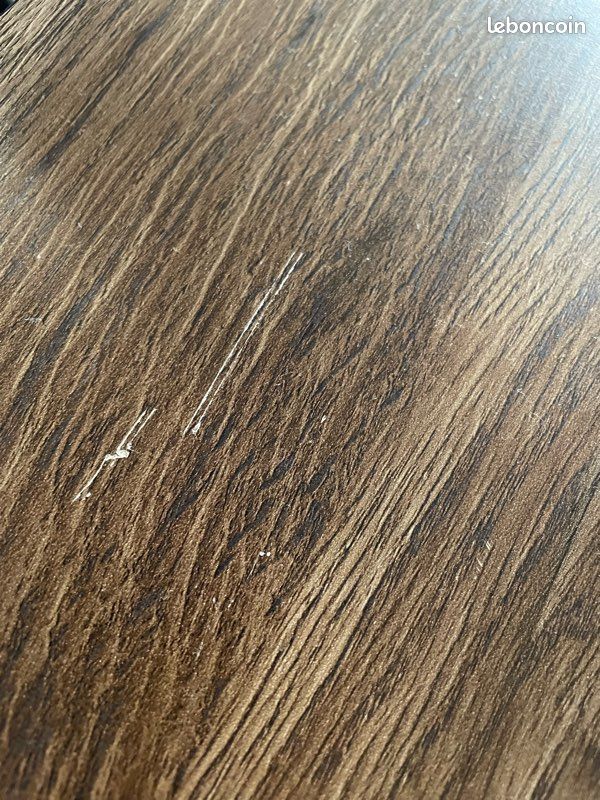 Table (image 3)