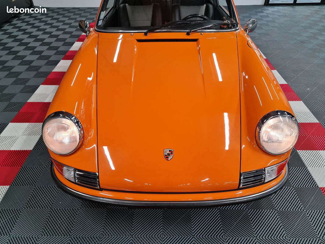 PORSCHE 911 2.2L S 180 CH – Restaurée et Expertisée (image 3)