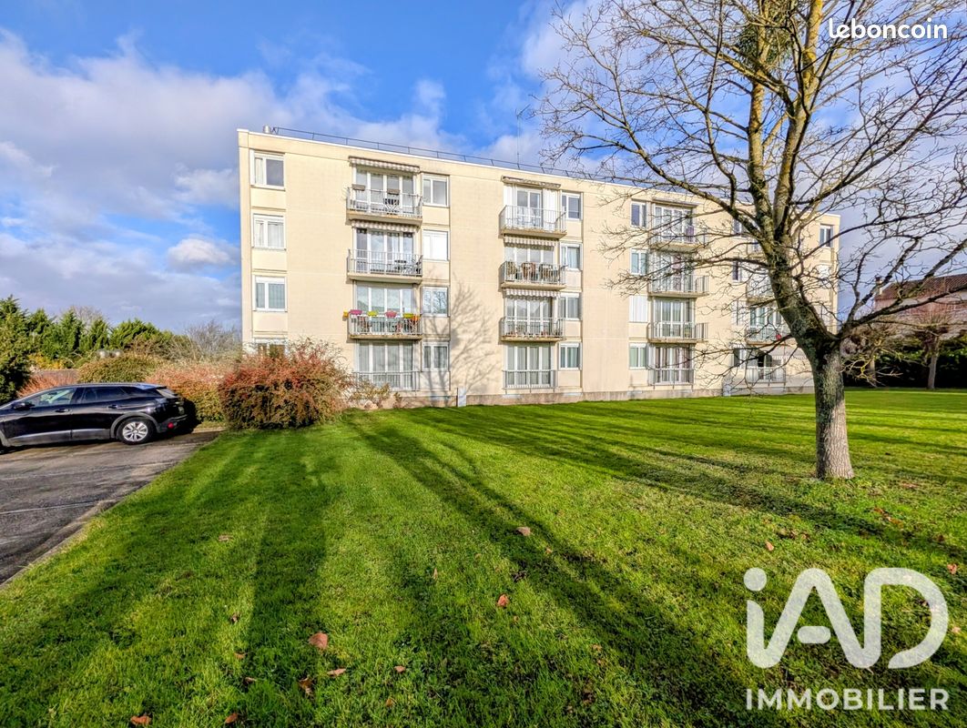 Appartement 4 pièces 77 m² · à Écouen · 77 m² · 219 000 €