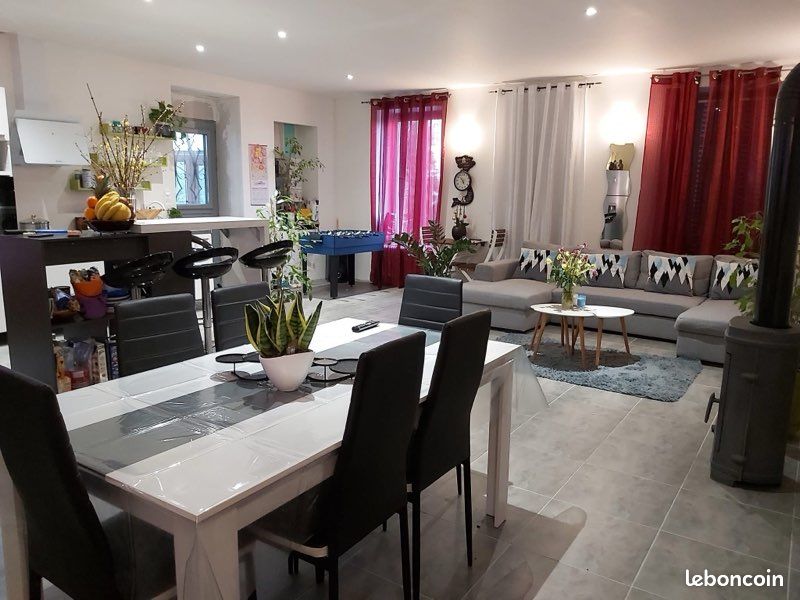 Maison 3 pièces 89 m² · à Saint-Émiland · 89 m² · 700 €/mois