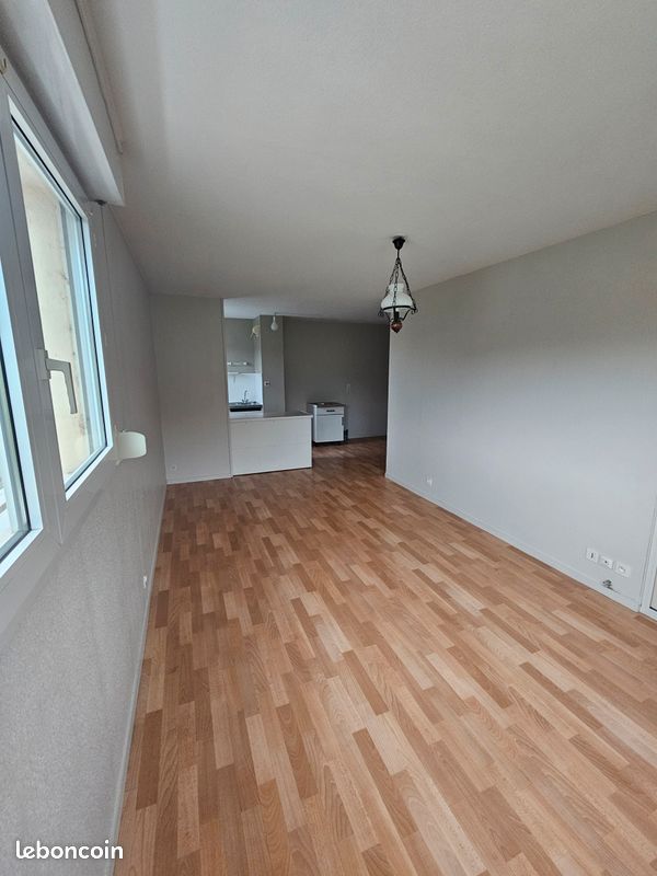 Appartement 2 pièces 58 m² · à Bourges · 58 m² · 650 €