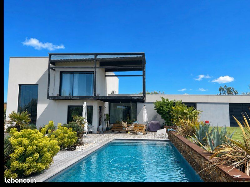 Maison 6 pièces 230 m² · à Nailloux · 230 m² · 759 000 €