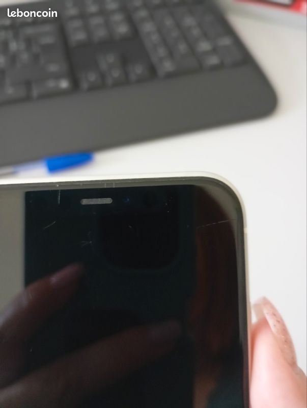 Iphone 11 (image 3)