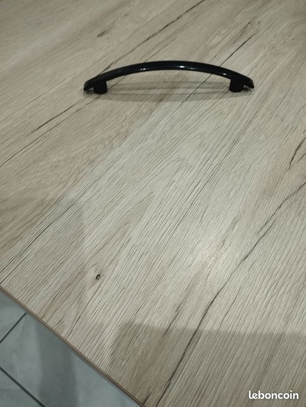 Poignée de meuble (image 1)