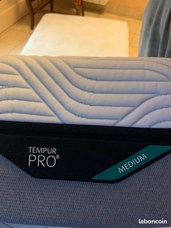 Matelas Tempur 80cm (image 1)
