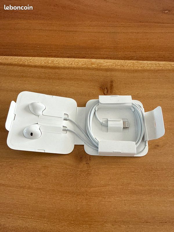 Écouteur Apple neuf en Lightning (image 2)