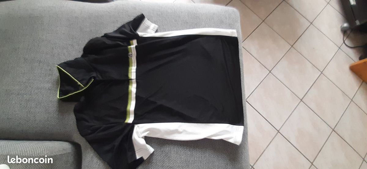 Tee-shirt portée une fois homme couleur noir blanc vert marque Sergio tacchini taille L .......20euros (image 8)