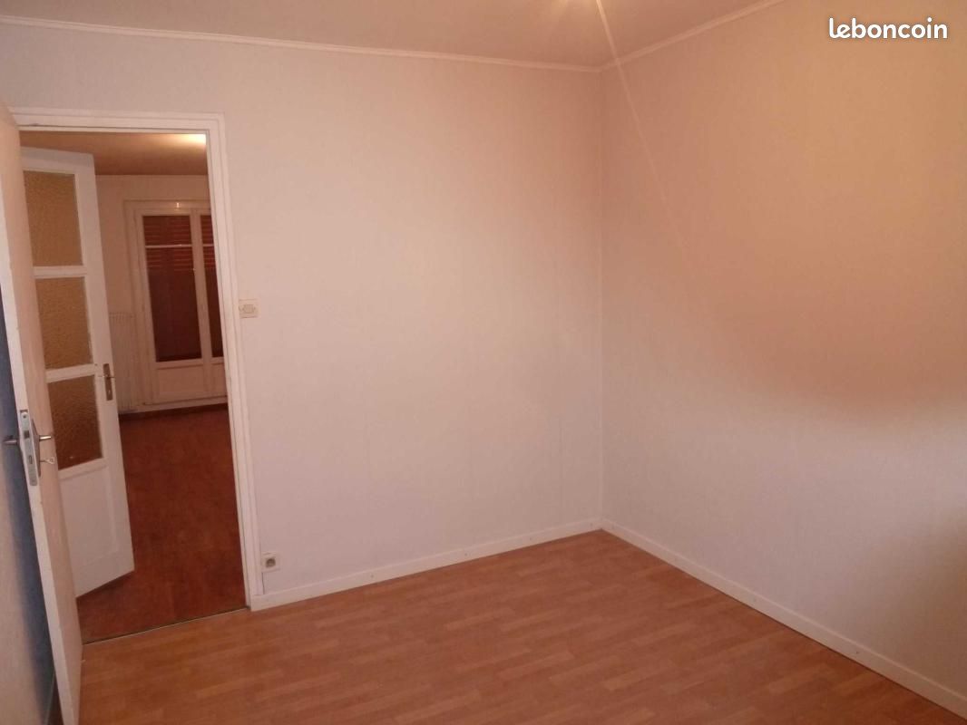 Appartement 3 pièces 56 m² · à Villeurbanne · 56 m² · 827 €