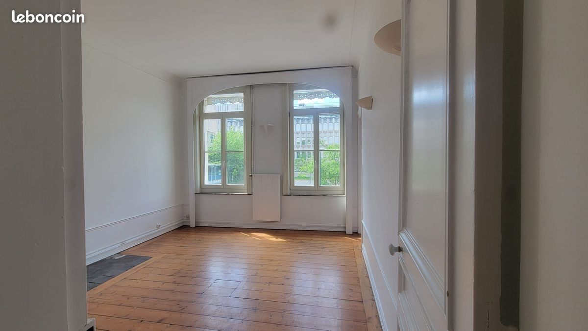 Appartement 6 pièces 140 m² · à Roubaix · 140 m² · 180 000 €