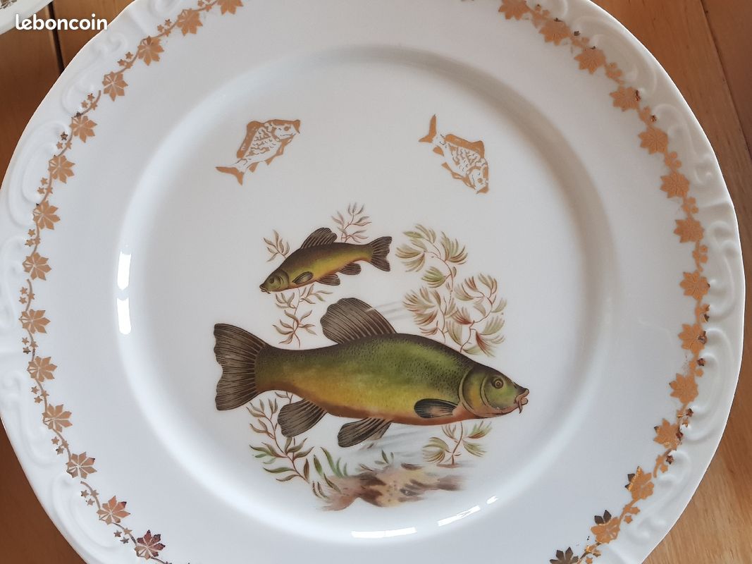 Assiettes et plat porcelaine véritable (image 2)