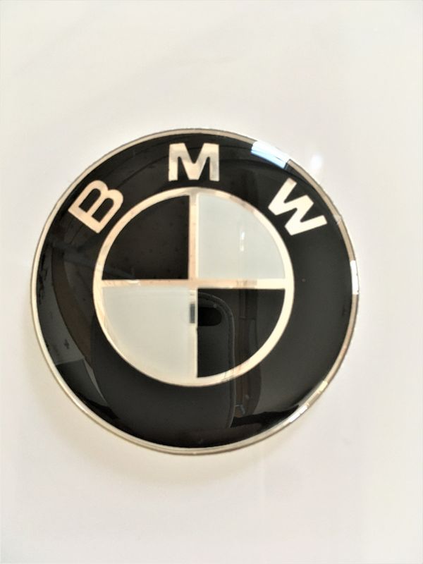 7 logo BMW Noir capot coffre centre de roue et volant neuf - Équipement auto