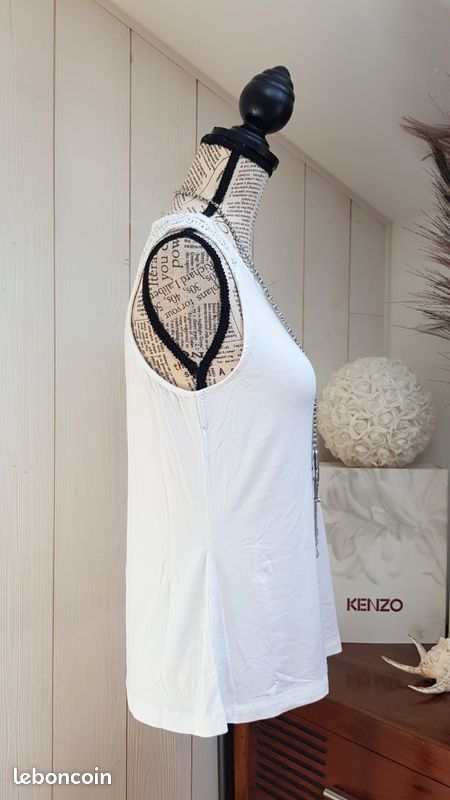 Top débardeur blanc fluide avec empiècement dentelle / macramé (image 8)