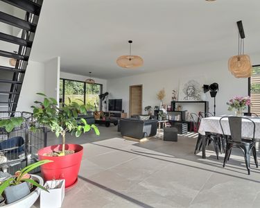 Maison 700 000 € - 159 m²