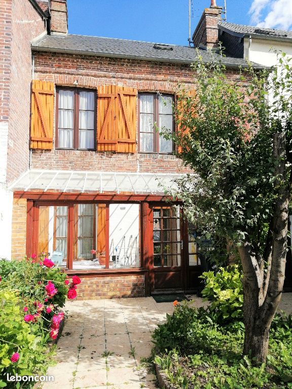 Maison 4 pièces 72 m² · à Mesnils-sur-Iton · 72 m² · 695 €/mois