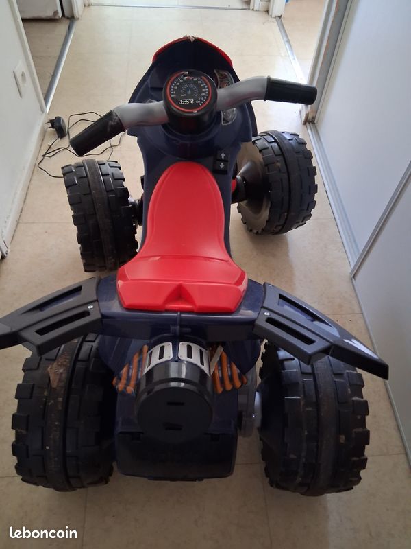 Quad acheté à Noël neuf (image 3)