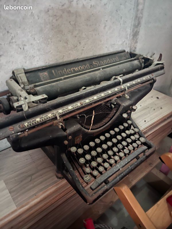 Machine à écrire (image 1)