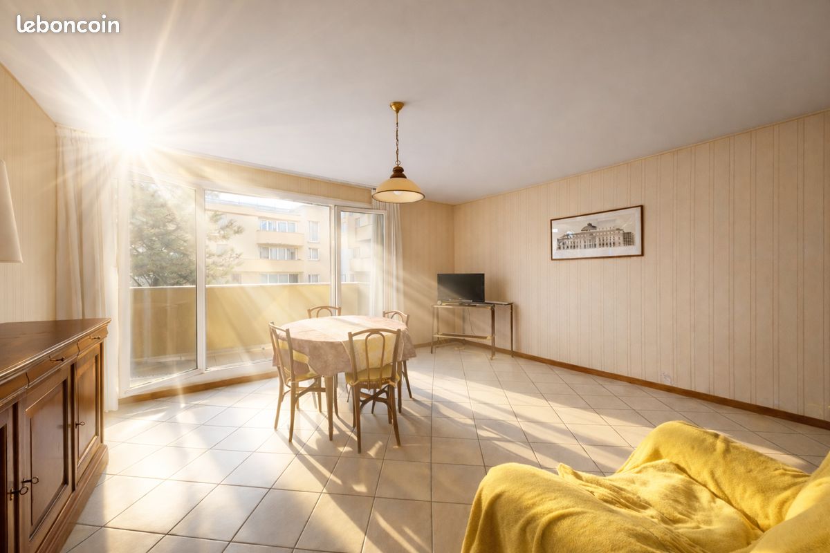 Appartement 4 pièces 81 m² · à Thiais · 80,7 m² · 299 000 €