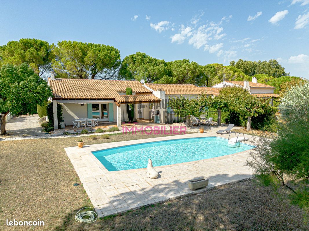Maison 4 pièces 140 m² · à L'Isle-sur-la-Sorgue · 140 m² · 549 500 €