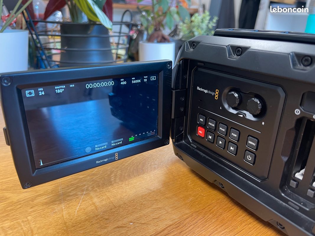 Blackmagic URSA Mini 4K EF – Très bon état – Boîte d'origine (image 4)