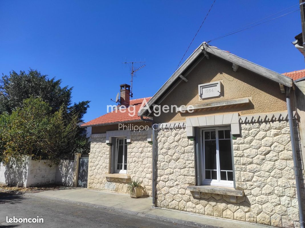 Maison 5 pièces 101 m² · à Saint-Jean-d'Angély · 101 m² · 235 000 €