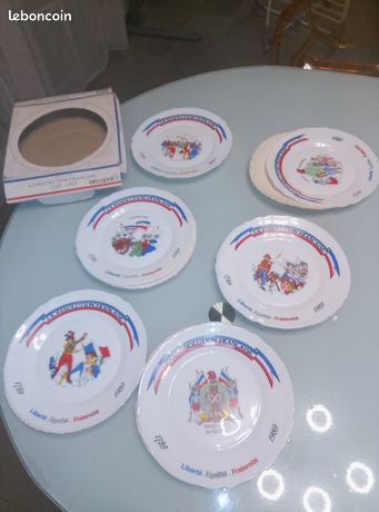 Lot De 6 Assiettes Arcopal - Thème Révolution Française - Verre Blanc