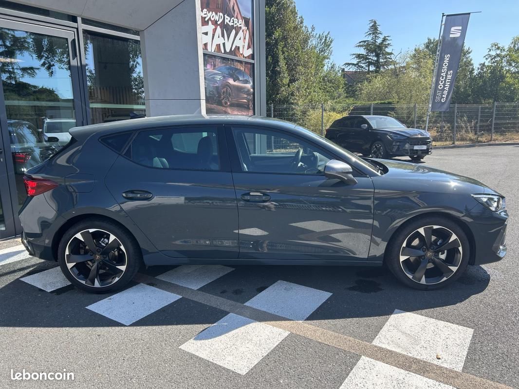 Cupra Leon 1.5 eTSI Hybrid 150 ch DSG7 V (image 8)