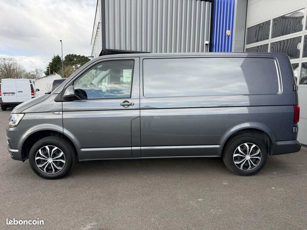 VOLKSWAGEN TRANSPORTER L1H1 2.8T 2.0 16V TDI - 102 T6 SG FOURGON TOLE Fourgon Tôlé L1H1 Business (image 2)