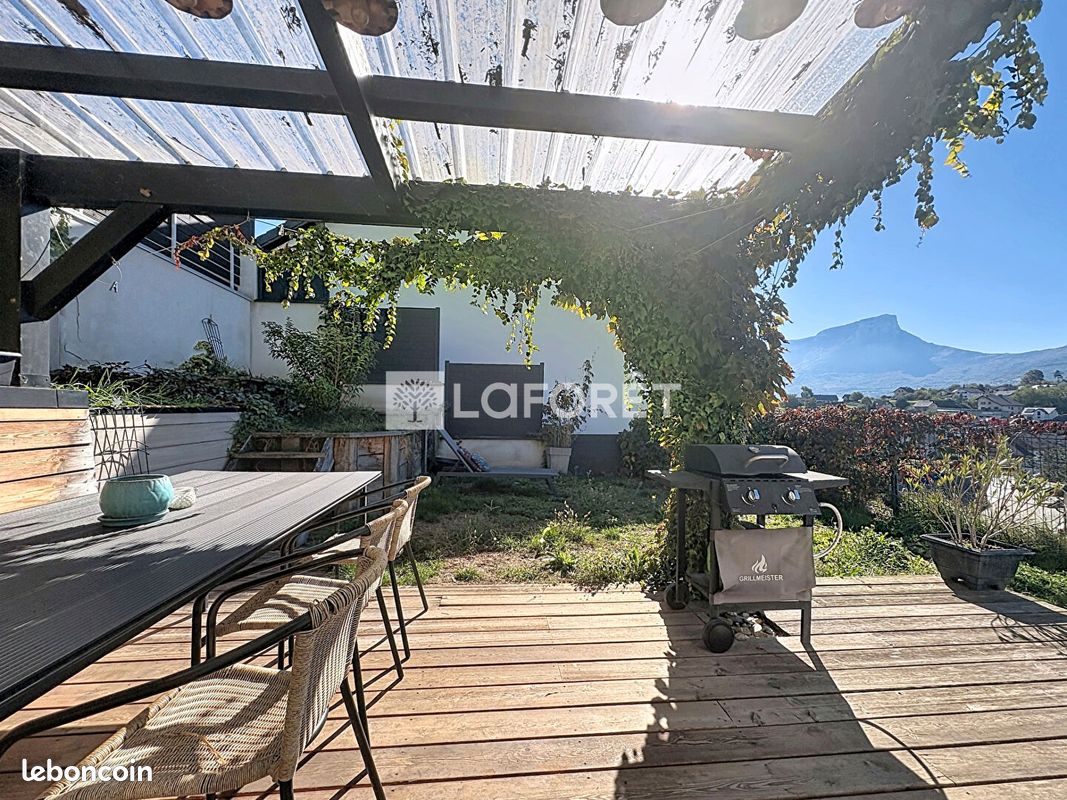 Appartement 2 pièces 40 m² · à Saint-Jeoire-Prieuré · 40 m² · 180 000 €