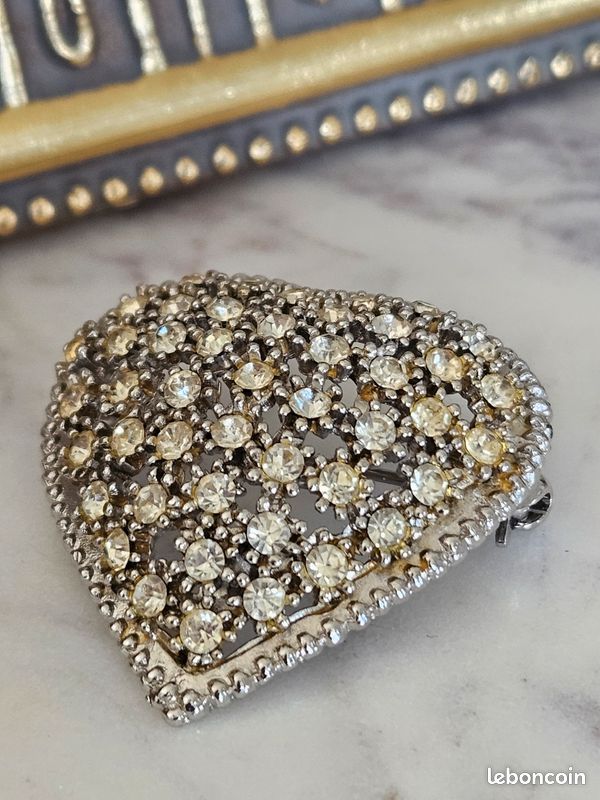 Broche Vintage En Forme De Cœur - Argenté Avec Strass - 3,5 Cm