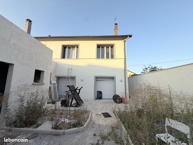 Maison individuelle avec fort potentiel – 200 m² + studio de 60 m² sur terrain de 450 m² – Saint-Priest (Route d’Heyrieux) Située au 87 Route d’Heyrieux à Saint-Priest, cette maison individuelle offr (image 3)