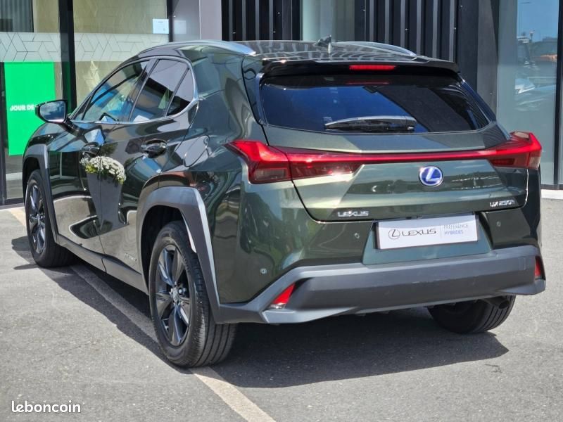 Lexus UX 250h 2WD Luxe Plus MY22 (image 7)