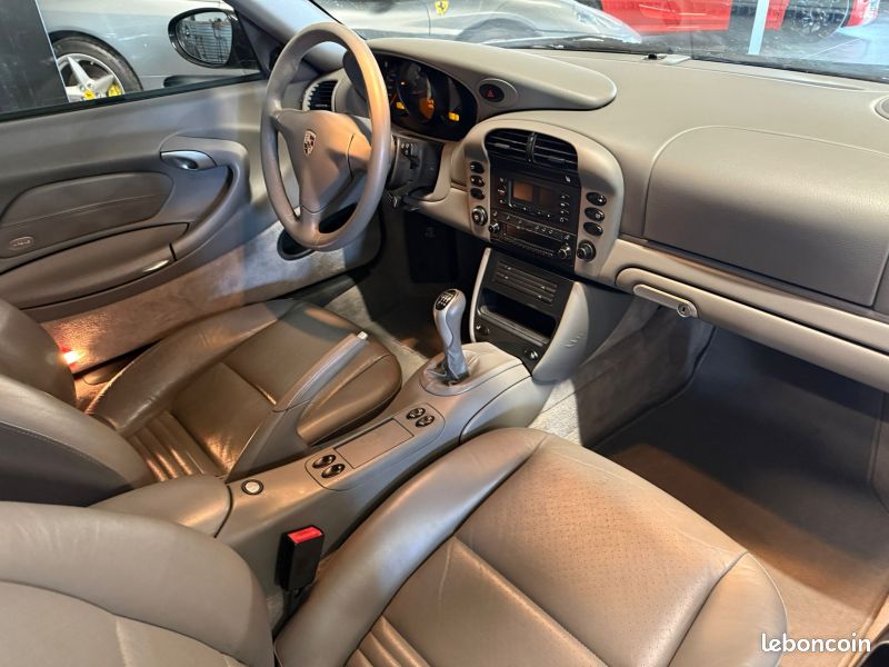 Porsche 911 COUPE (996) 320CH CARRERA BVM6 (image 21)