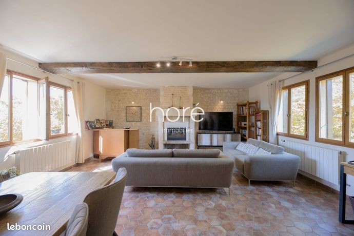 Propriété 6 pièces 165 m²