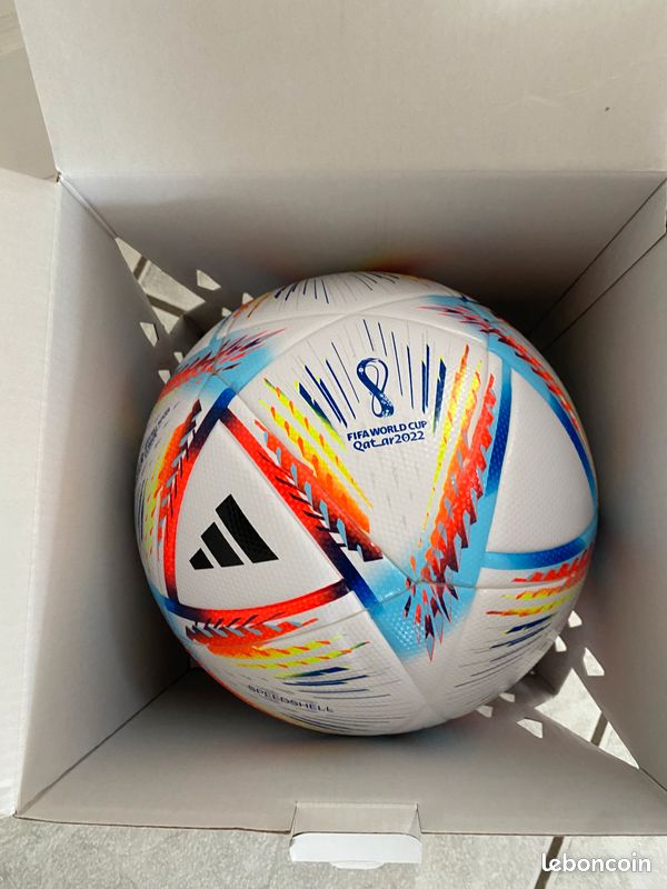 adidas Ballon Al Rihla Pro Coupe du Monde 2022 Ballon de Match - Blanc/Violet