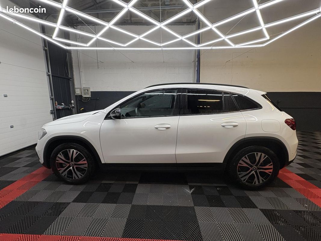 MERCEDES GLA 2.0 200 D 150 PROGRESSIVE LINE 8G-DCT BOITE AUTO / camera / toit panoramique ouvrant (image 4)