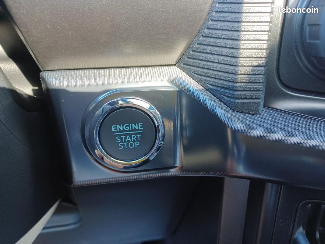 FORD F150 Supercrew LARIAT Black Package V8 5.0L (image 22)