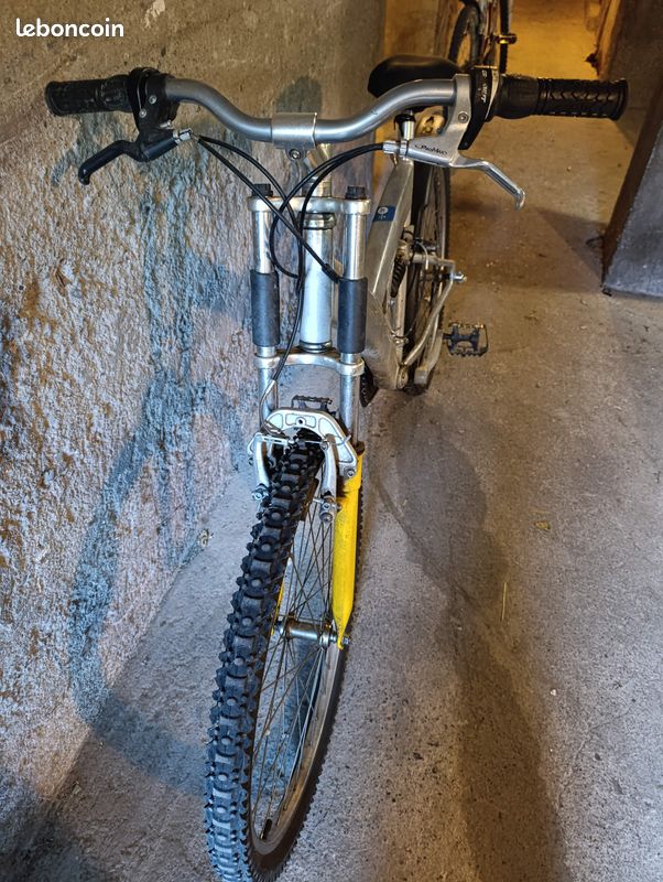Vend VTT tout Alu (image 2)