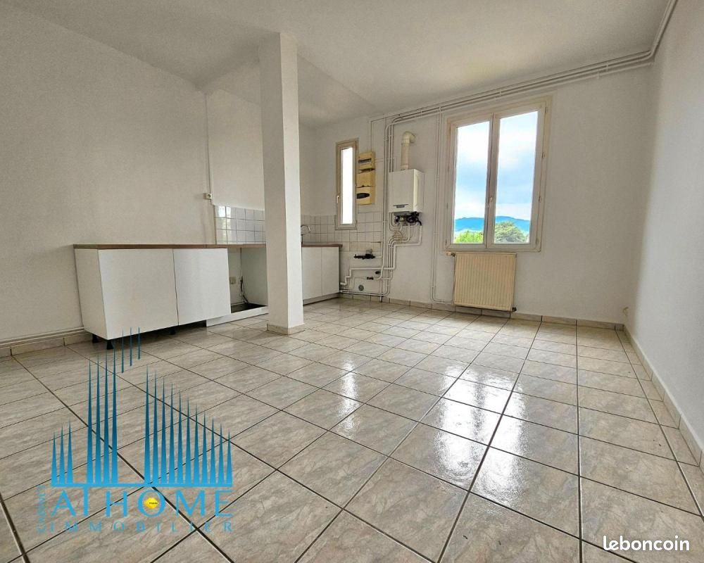 Appartement a louer saint-chamond - 4 pièce(s) - 103 m2 - Surfyn