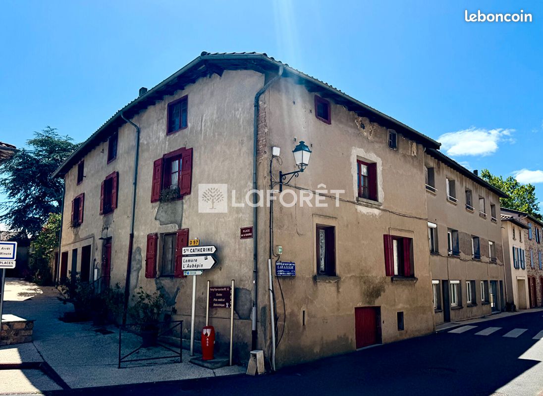 Appartement 3 pièces 63 m² · à Saint-Martin-en-Haut · 63 m² · 80 000 €