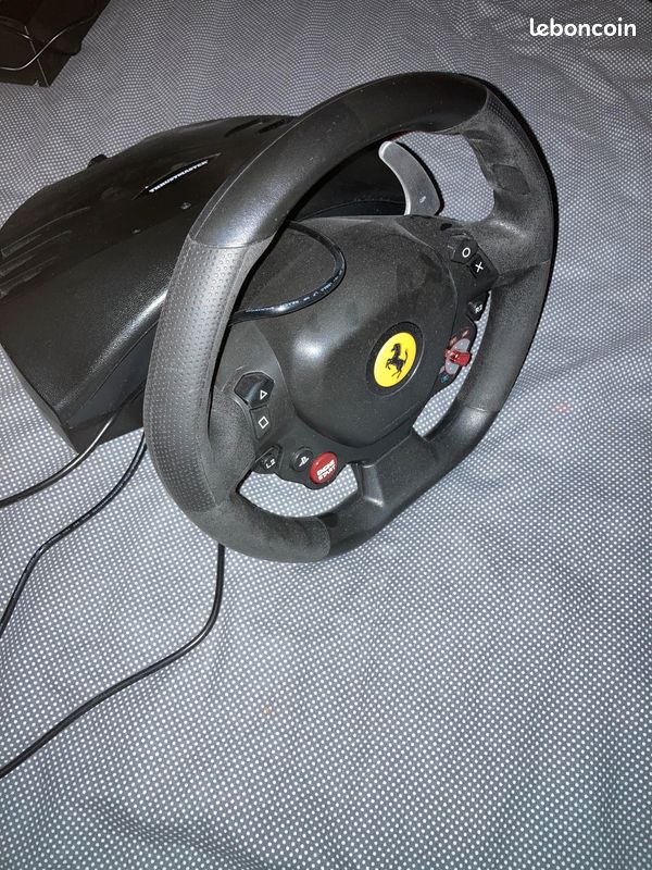 THRUSTMASTER Volant T80 FERRARI 488 GTB Edition (image 2)