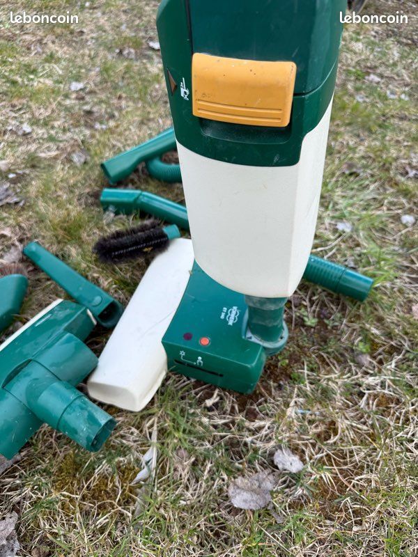 Lot De 2 Balais Charbon Pour Aspirateur Vorwerk Kobold VK119 à VK130 - Neuf - Vhbw