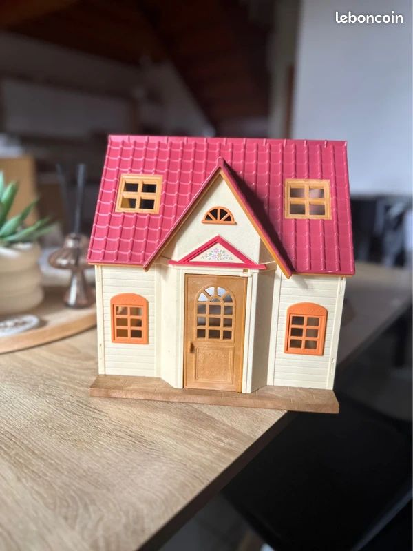 Maison Sylvanian Families – Très bon état – Sans accessoires – Il manque l’étage (image 1)