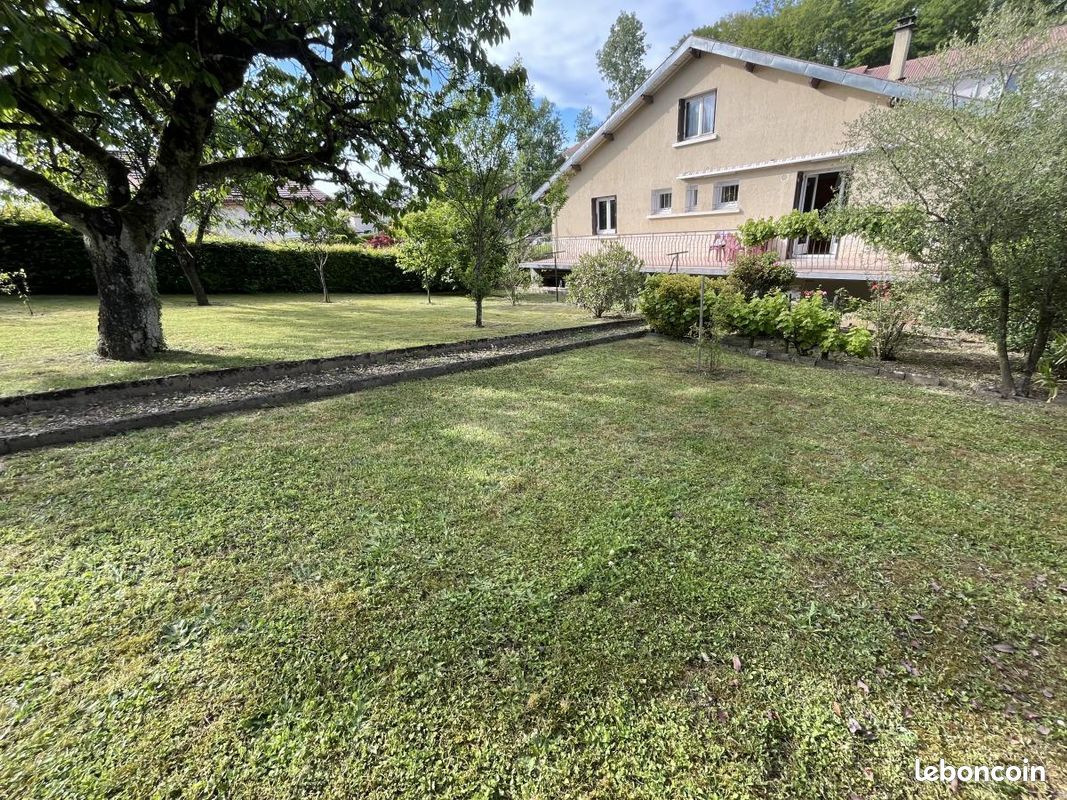 Maison 6 pièces 127 m² · à Meximieux · 127 m² · 335 000 €
