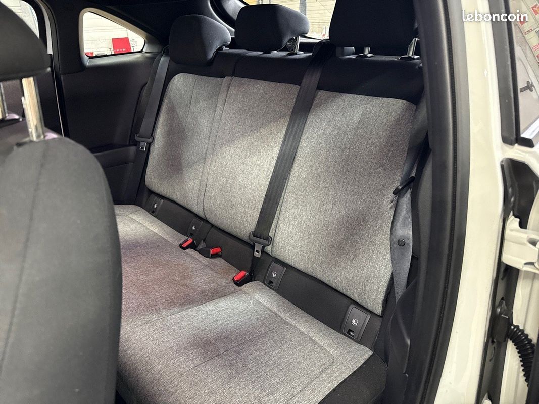 MAZDA MX-30 e-Skyactiv 145 ch MX-30 (image 17)