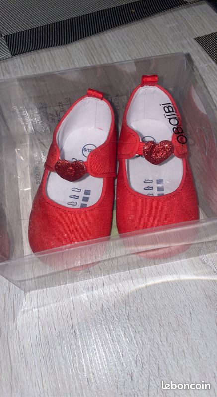 Chaussure pour bébé neuve dans leurs boite okaidi (image 1)