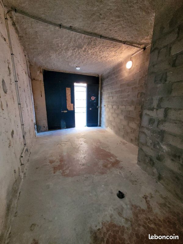 Parking 18 m² · à Bordeaux · 18 m² · 49 500 €