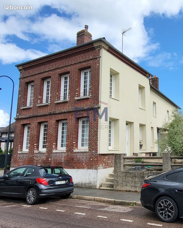 Maison 4 pièces 110 m² · à Saint-Nicolas-d'Aliermont · 110 m² · 232 000 €