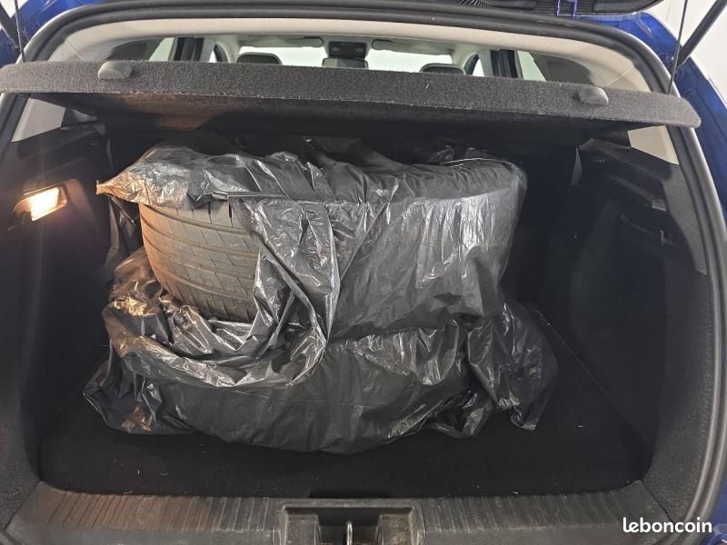 Renault Captur 1.6 E-Tech hybride rechargeable 160ch Intens -21 (image 8)
